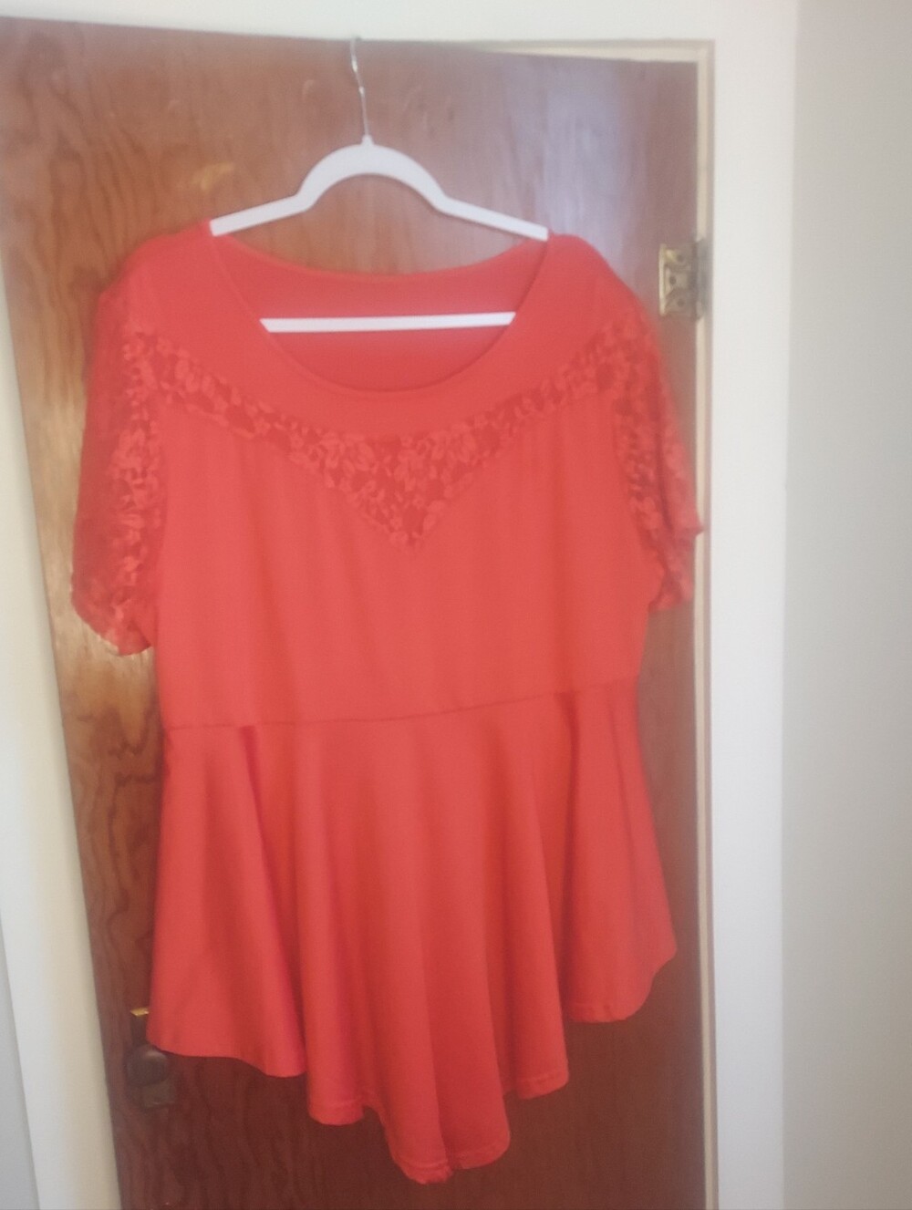 SHEIN 3X Women’s Red Lace Yoke Peplum Top